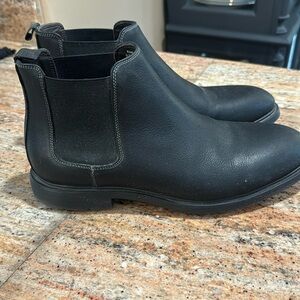 Flag Ltd men’s boots